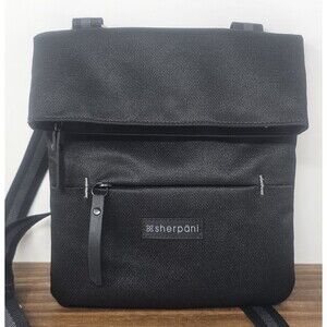 Sherpani Pica Fold Over Crossbody Purse Travel Bag Nylon Pockets Black NEW 9"x8"